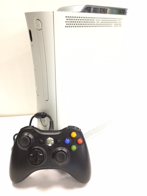 Xbox Première Génération Cristal - Avec Manette Et Boîte (sans Cales Ni Notice) - Occasion