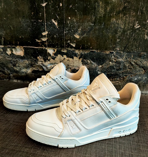 SNEAKERS LOUIS VUITTON TRAINER BLANCHE TAILLE 42 1/2 by cash-web